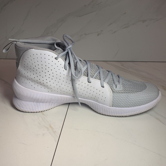 Under Armour Jet 2019 Basketball Shoes White and Gray Size 12 - Picture 4 of 9